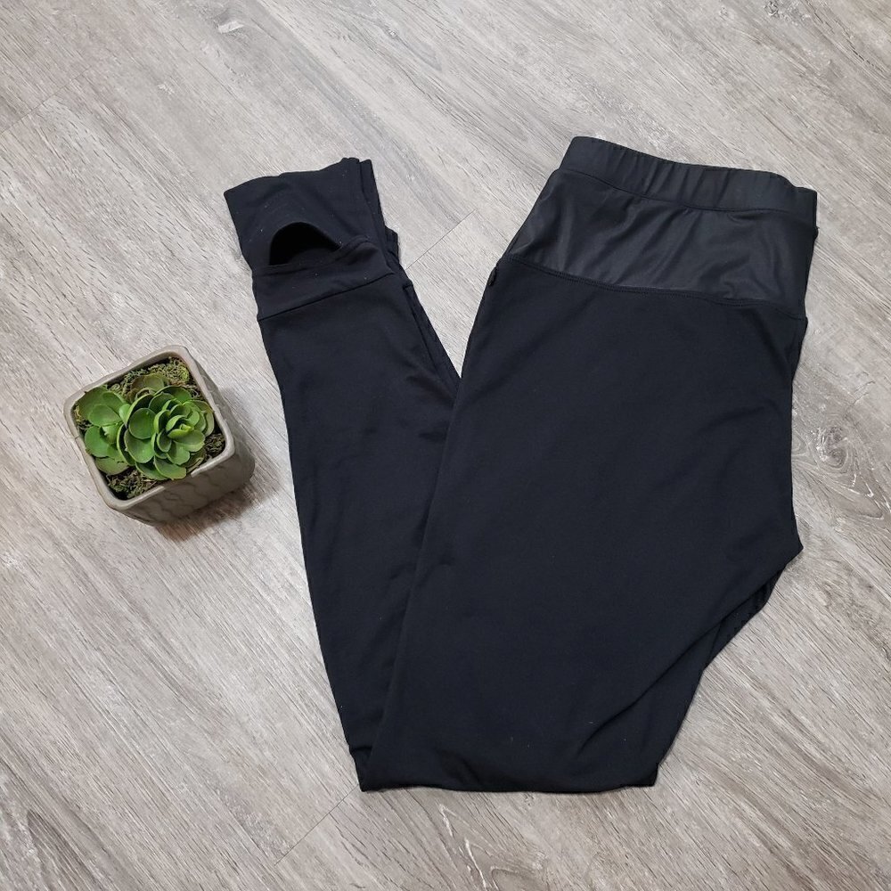 Fabletics Lynx Stirrup Jogger leggings Sz Lg Black